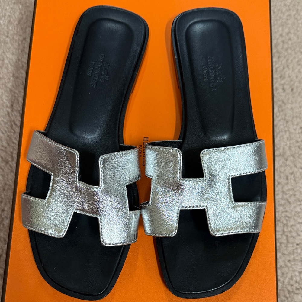 Hermes Oran sandal